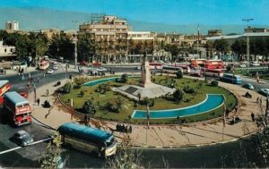 تحلیل فضای شهری میدان انقلاب تهران